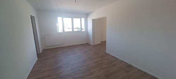 MIREUIL – 11 RUE CHARLES LEBRUN – LA ROCHELLE – APPARTEMENT LOGT 4 – T5 – 2ème ETAGE