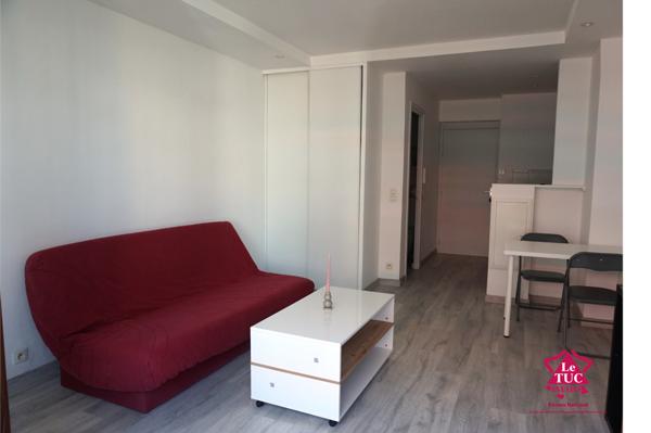 Studio rénové avec balcon Aix-les-Bains (73100)