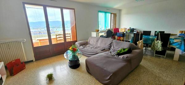 Appartement à vendre    3 pièces • 83 m2 La Seyne-sur-Mer