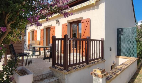 Maison familiale 4 chambres avec confort de vie plain-pied ! 545 000 € **  - Référence  26-3898