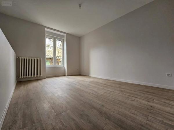 Location - Appartement Mâcon 71000 3 pièces 71 m 2