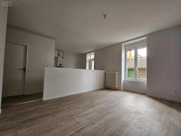 Location - Appartement Mâcon 71000 3 pièces 71 m 2