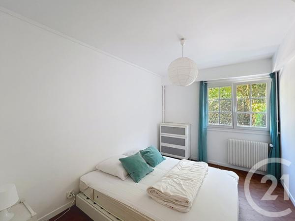 Maison à vendre  11 pièces - 350 m2 MARNES LA COQUETTE - 92