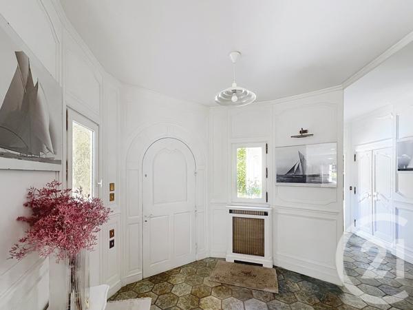 Maison à vendre  11 pièces - 350 m2 MARNES LA COQUETTE - 92