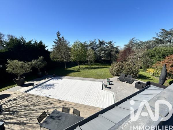 Maison à vendre 8 pièces 216 m² Mûrs-Erigné