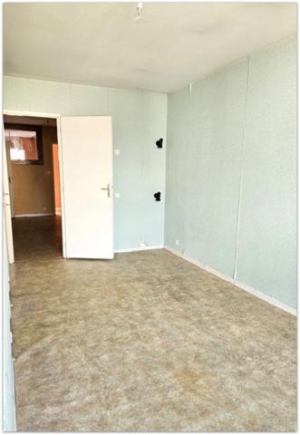 Maison à vendre : local professionnel et un logement 5  pièces THAON LES VOSGES (88)