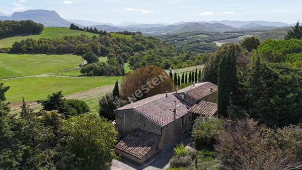 CORPS DE FERME DE 3 HABITATIONS INDEPENDANTES DANS UN ENVIRONNEMENT CALME