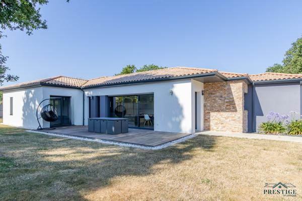 SOUS COMPROMIS - PORNIC - MAISON 155M2 - TERRAIN 1 196M2