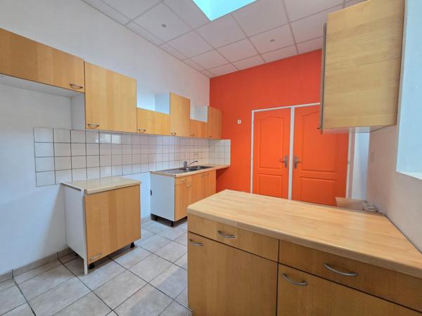 MAISON DE BOURG d'environ 101 m² à IRODOUER