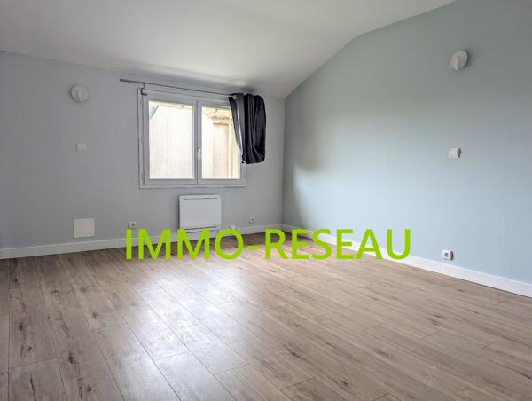 Maison à rénover à LA ROCHE SUR YON (85000)