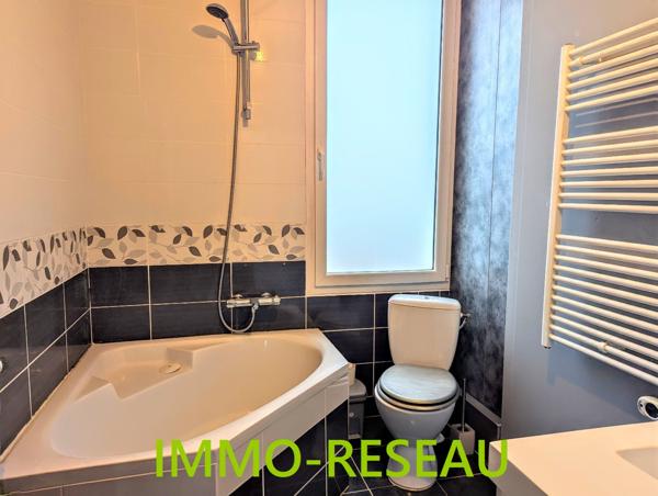 Maison à rénover à LA ROCHE SUR YON (85000)