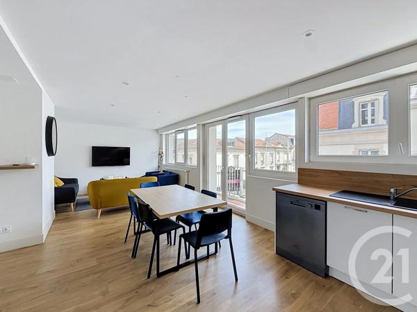 Appartement F4 à vendre  4 pièces - 74,80 m 2   NANCY  - 54