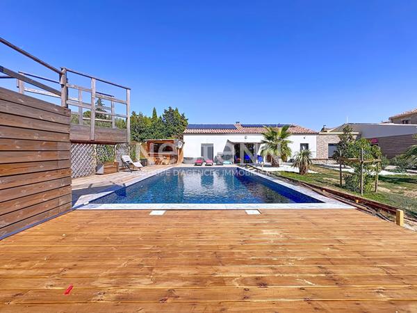 Belle maison contemporaine 6 pièces de 148 m2 avec piscine, terrain de volley, salle de sport, dépendance et grand garage sur terrain de 2300 m² Tourouzelle 11200