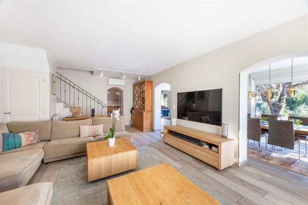Vente Villa de luxe Peymeinade 8 Pièces 245 m²