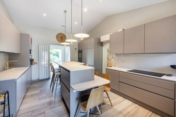 Vente Villa de luxe Peymeinade 8 Pièces 245 m²