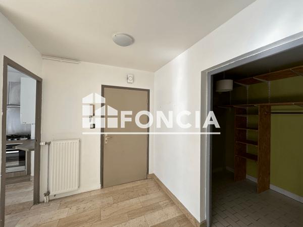 Location Appartement 3 pièces 72.9 m² - RUES THIERS SEVIGNE BD GAMBETT Charleville Mezieres 08000