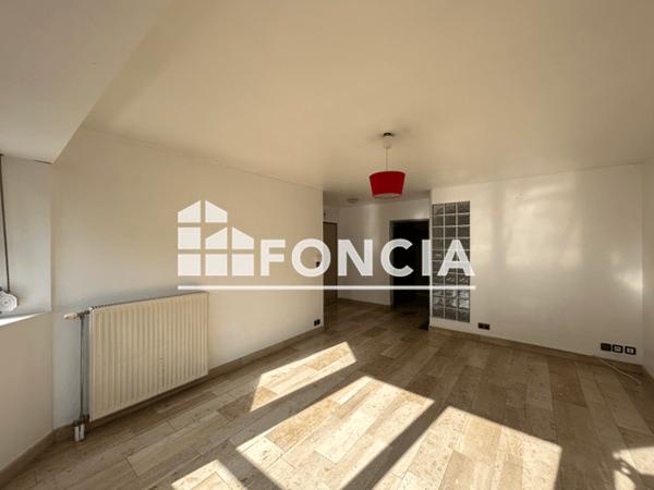 Location Appartement 3 pièces 72.9 m² - RUES THIERS SEVIGNE BD GAMBETT Charleville Mezieres 08000