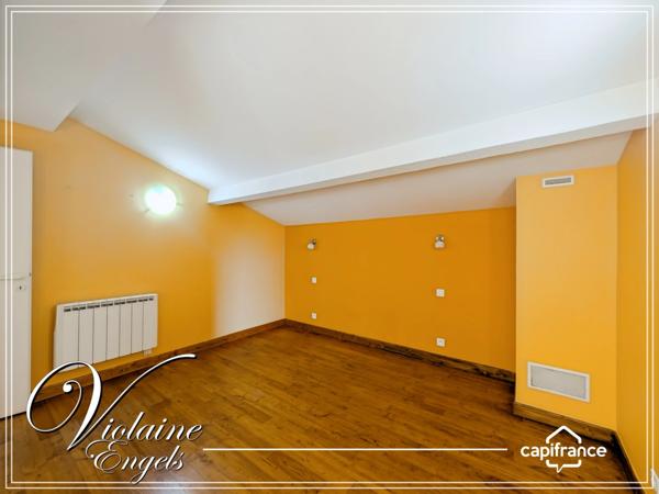 Maison de caractère rénovée avec ascenseur, jardin piscinable – Villedaigne