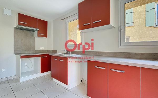 Maison à louer    4 pièces •  Prades