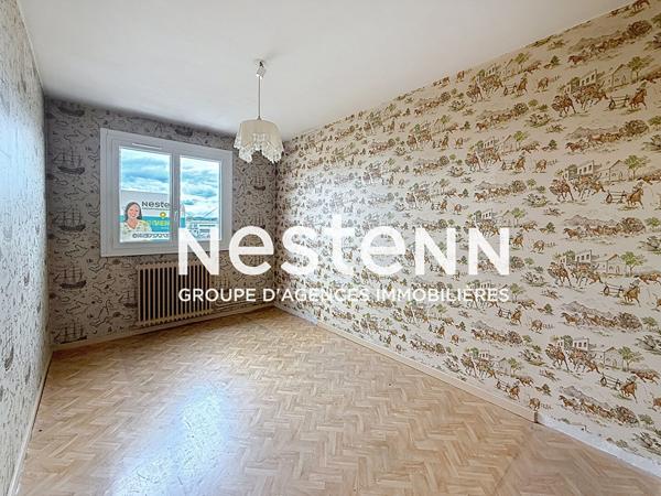 Grand Appartement T5 4 chambres à rénover en dernier étage avec Balcon Cave et Garage Glycines Picasso - 69500 BRON