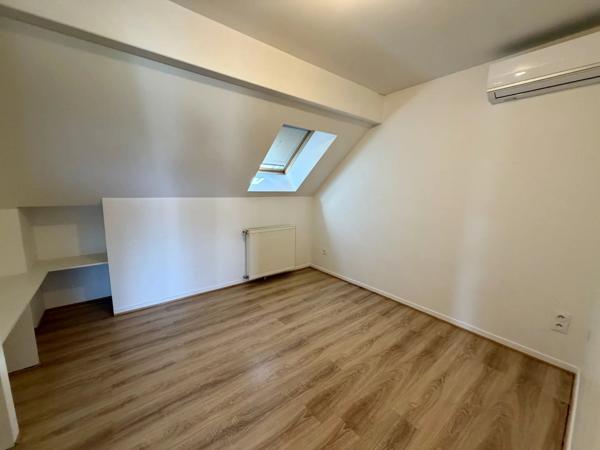Location                                                      Maison
                        
                     6 pièces                      160 m2                     à Brive-la-Gaillarde