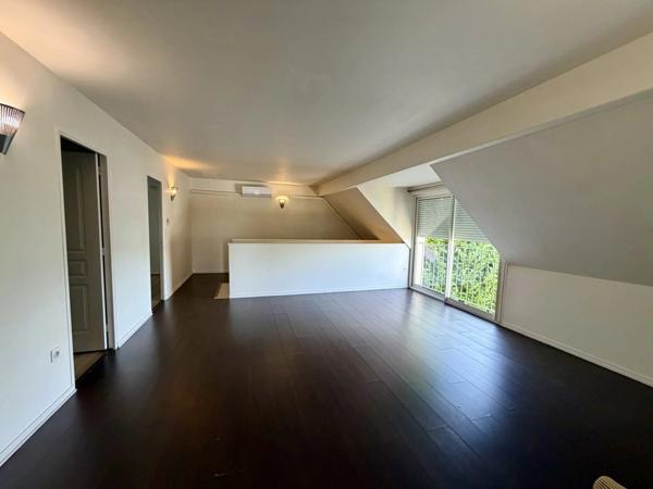 Location                                                      Maison
                        
                     6 pièces                      160 m2                     à Brive-la-Gaillarde