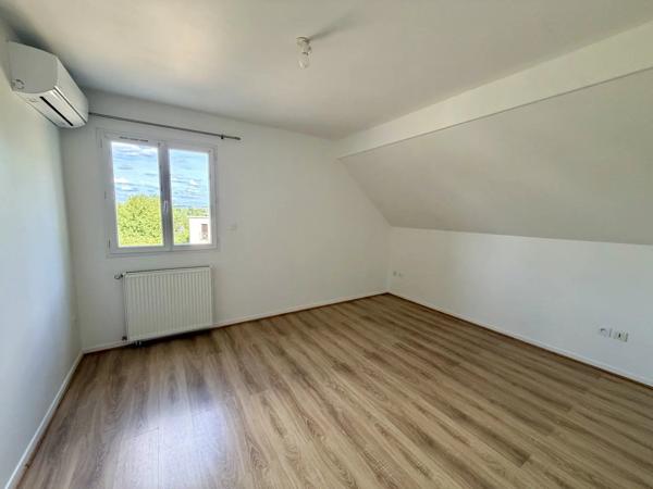 Location                                                      Maison
                        
                     6 pièces                      160 m2                     à Brive-la-Gaillarde