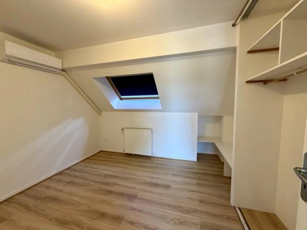 Location                                                      Maison
                        
                     6 pièces                      160 m2                     à Brive-la-Gaillarde