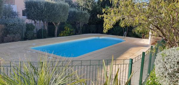 Appartement T2, TERRASSE, GARAGE, PISCINE