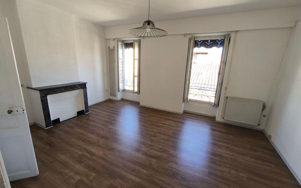 Appartement à vendre    3 pièces • 73 m2 Nîmes