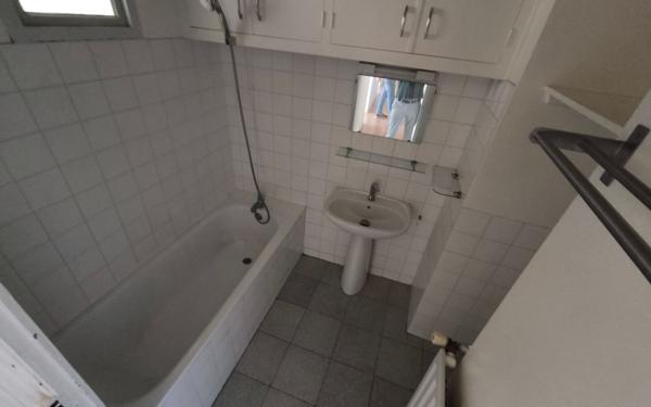 Appartement à vendre    3 pièces • 73 m2 Nîmes