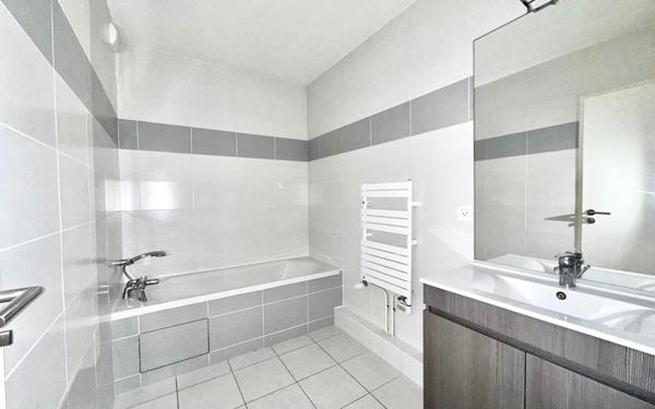 Appartement à vendre    4 pièces • 79,70 m2 Bruges