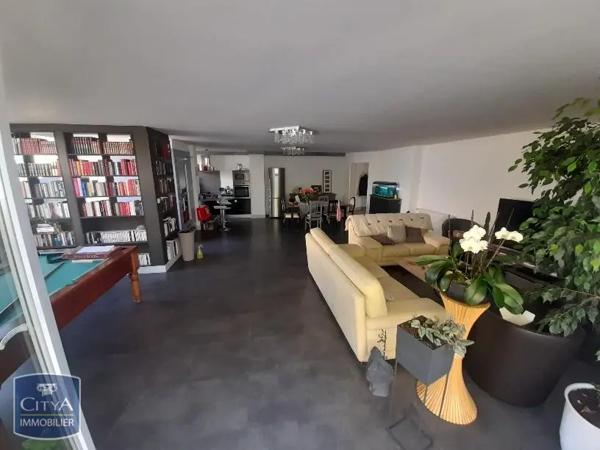 Appartement à vendre 5 pièces 148m²