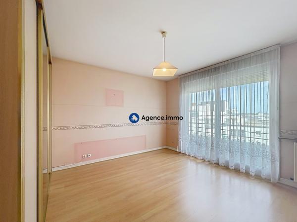 À vendre - T2, 2 pièces situé à Tours (37000)