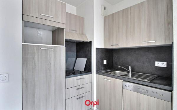 Appartement à vendre    3 pièces • 61 m2 Marseille 10
