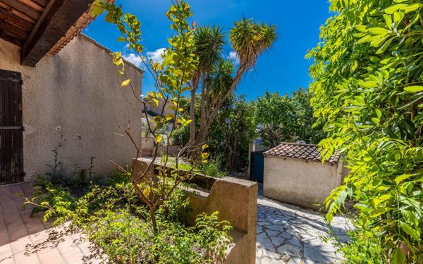 Maison à vendre    4 pièces • 83,27 m2 Sanary-sur-Mer