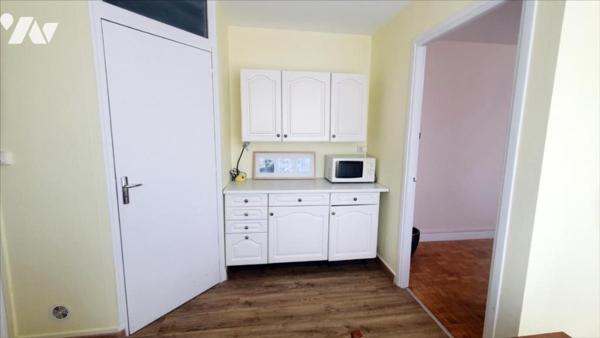 IMMEUBLE MIXTE (local commercial et 2 appartements)