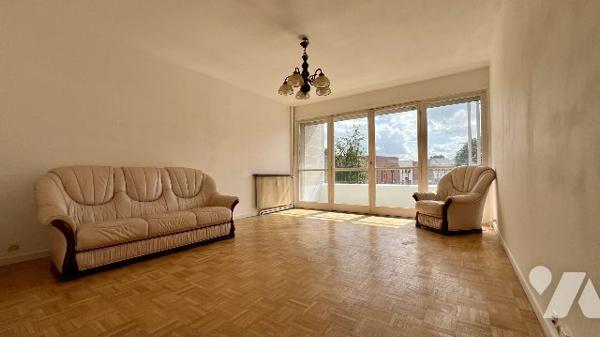 Appartement à rafraîchir avec balcon