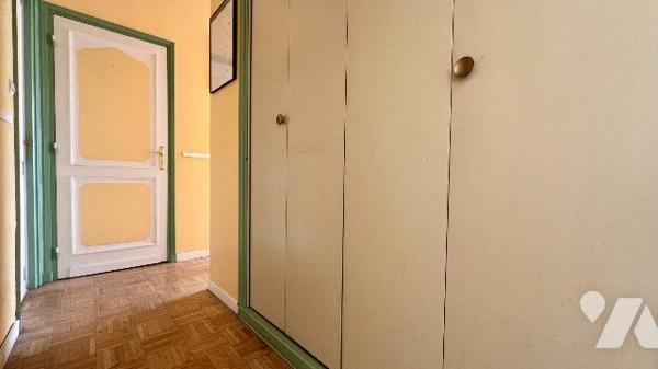 Appartement à rafraîchir avec balcon