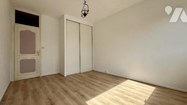 Appartement à rafraîchir avec balcon