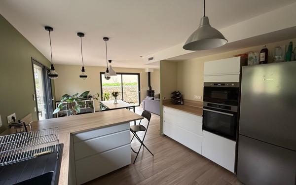 Maison à vendre    5 pièces •  Vienne