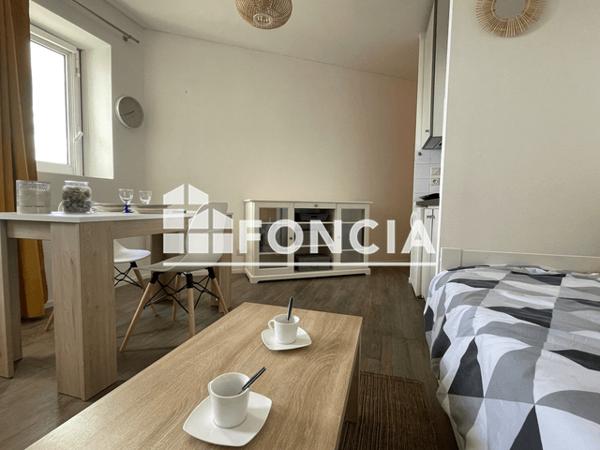 Location Studio meublé 21.7 m² - 62 ET 64 RUE ALFRED KASTLER La Rochelle 17000