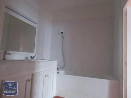 Appartement à louer 4 pièces 120.5m² Carcassonne (11000)