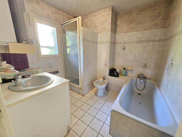 Vente / Ensemble de 2 maisons