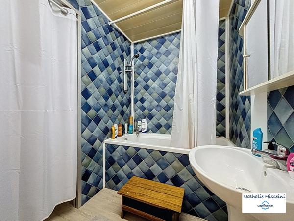 Grande bâtisse de caractère à RUOMS (07)