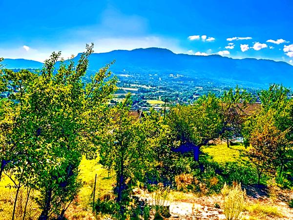 Terrain plat de 813 m² avec cabanon - Grésy-sur-Aix - Vue panoramique sur les Bauges