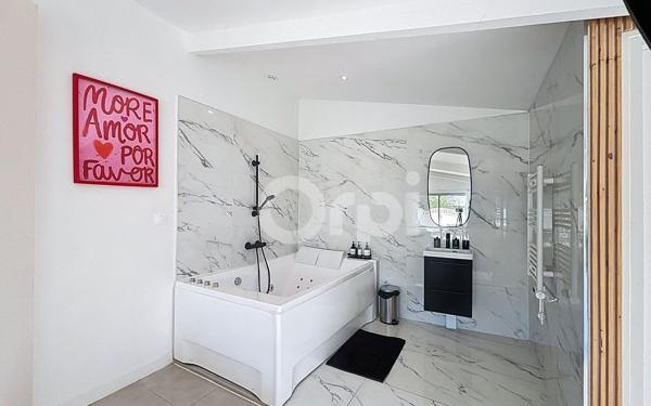 Maison à vendre    2 pièces •  Pringy