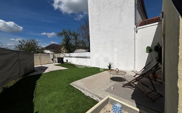 Maison à vendre    2 pièces •  Pringy