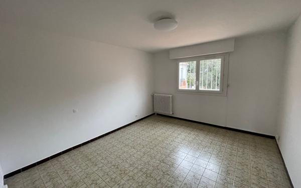 Appartement à vendre    4 pièces • 81 m2 Bandol