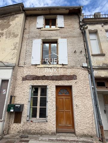 79400 SAINT MAIXENT L ECOLE Maison de ville 87m2 - idéal investissement locaatif